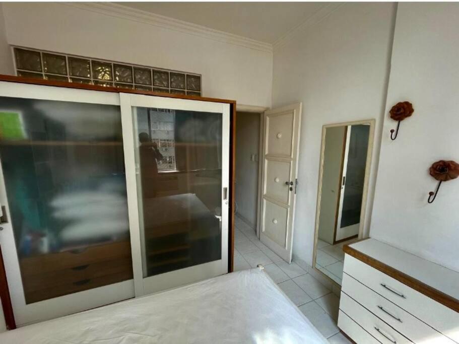 De 2 Quartos Em Ipanema * Rio de Janeiro